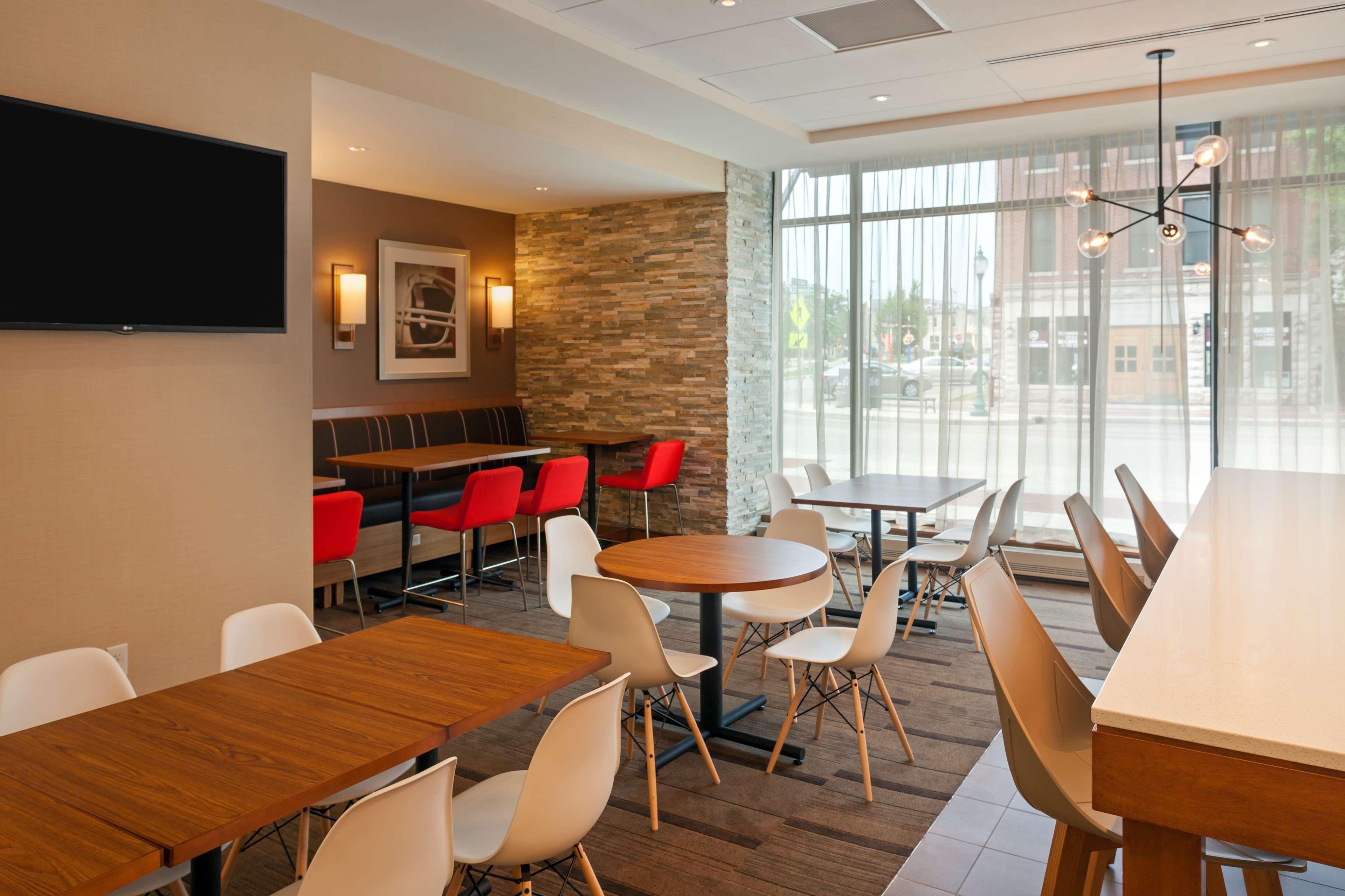 Hyatt Place Bloomington Indiana Exteriér fotografie
